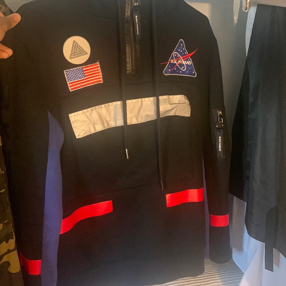 I rarely wore and kept it in my closet and cleaned just don’t need it anymore